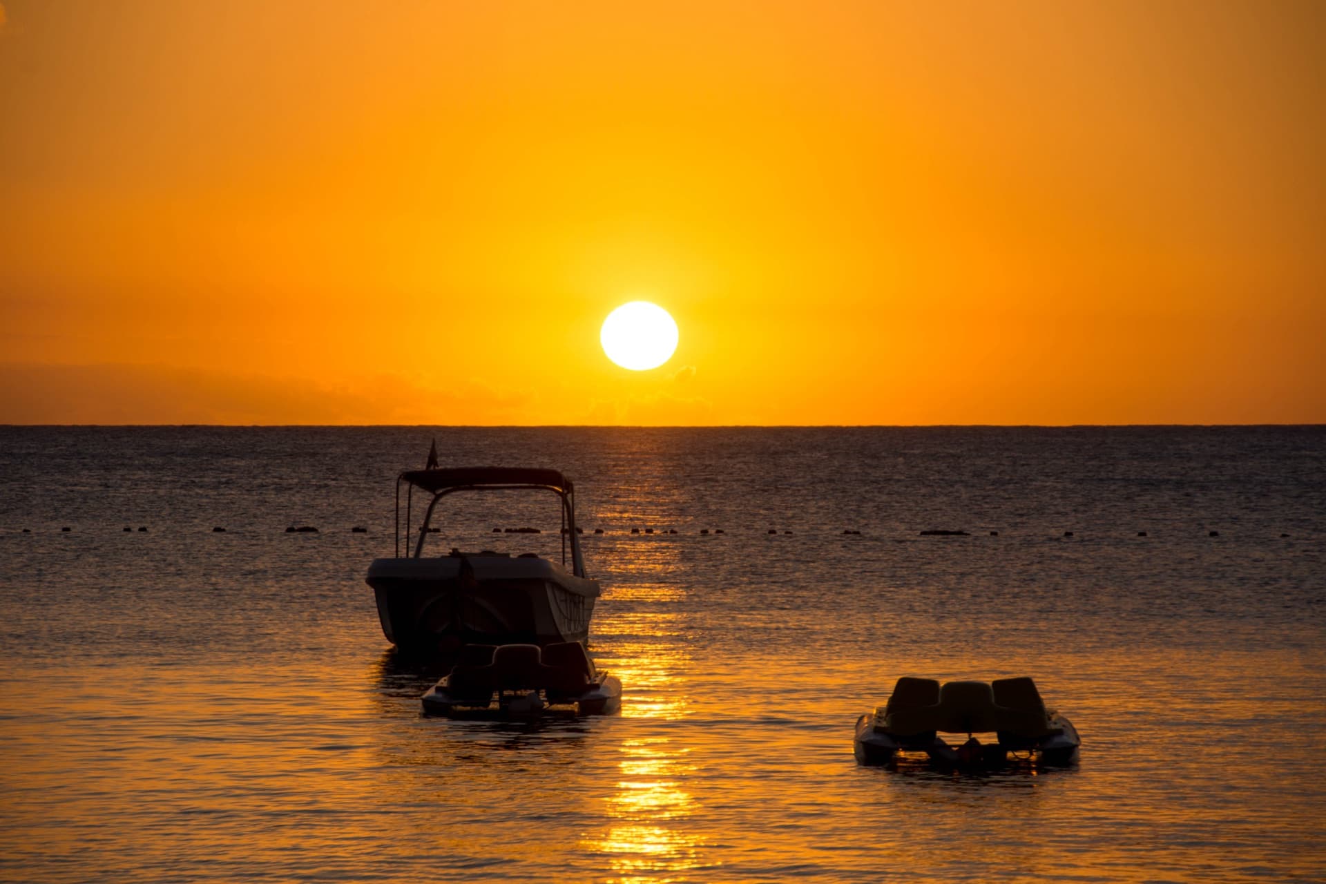 West Coast Mauritius: A Foodie's Guide to the Best Restaurants and Cafés